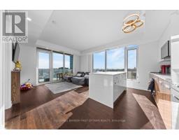 Living room - 909 - 111 Champagne Avenue, Ottawa, ON K1S5V3 Photo 7