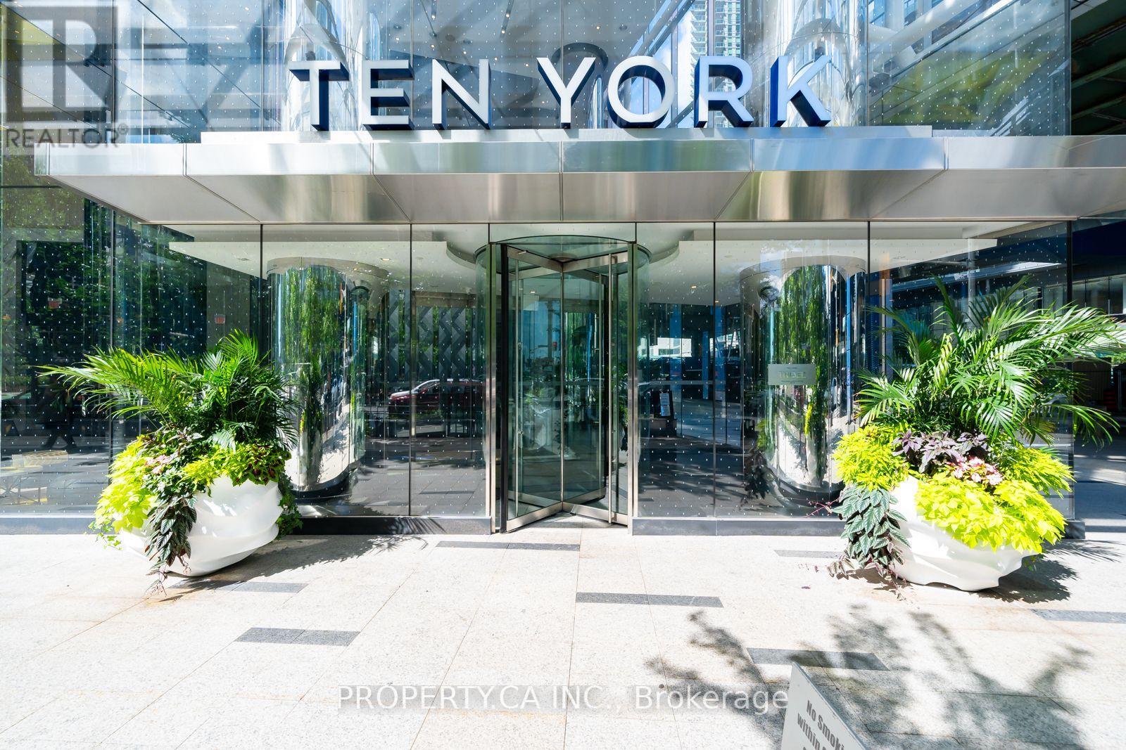 1903- 10 York Street, Toronto, ON photo 42