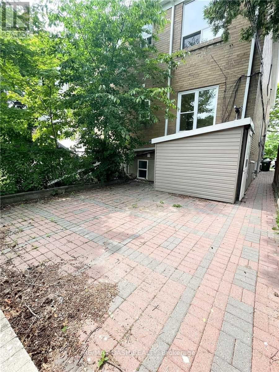 LOWER - 79 GREENSIDES AVENUE, Toronto (Wychwood) — photo 12