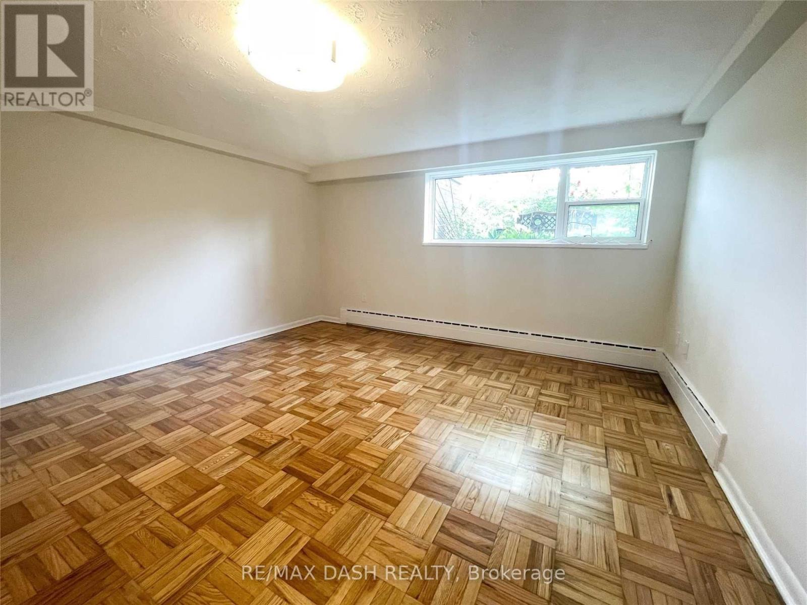 LOWER - 79 GREENSIDES AVENUE, Toronto (Wychwood) — photo 7