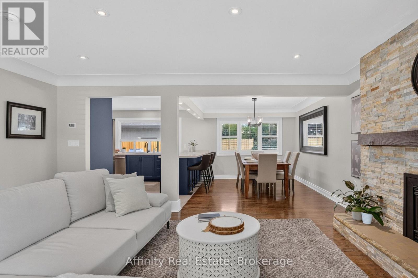 319 SOUTH COURT, Burlington (Roseland) — photo 11
