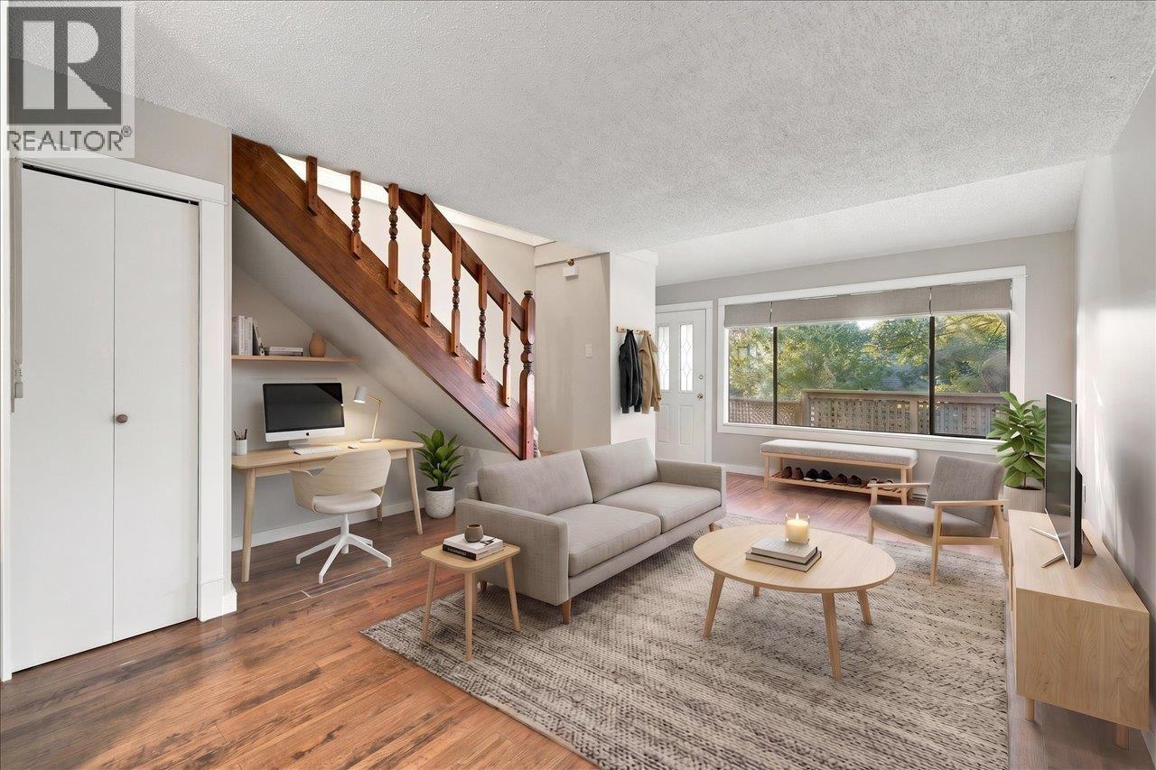 4904 47A Avenue, Delta — photo 5