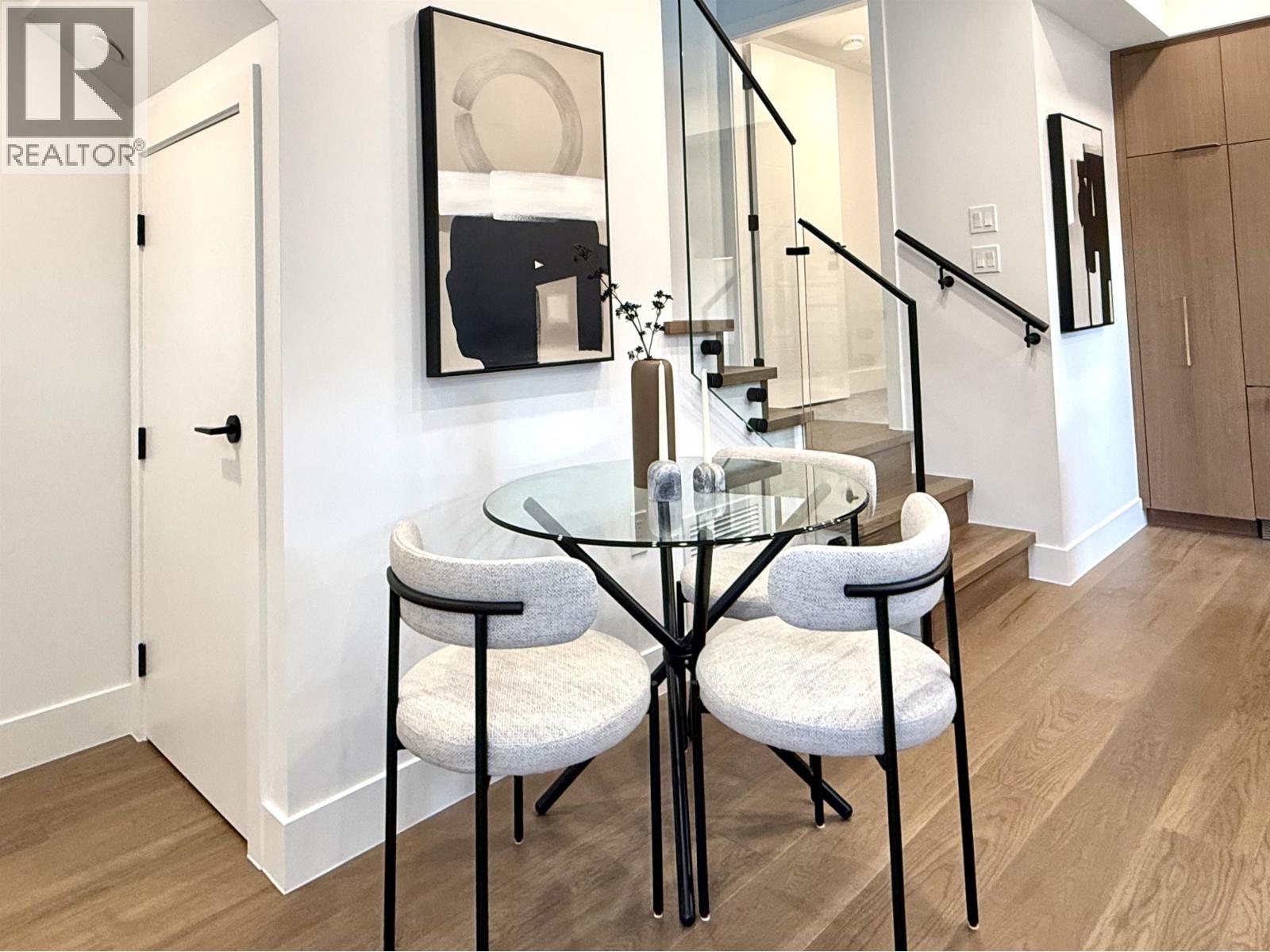 2 552 Kaslo Street, Vancouver — photo 3