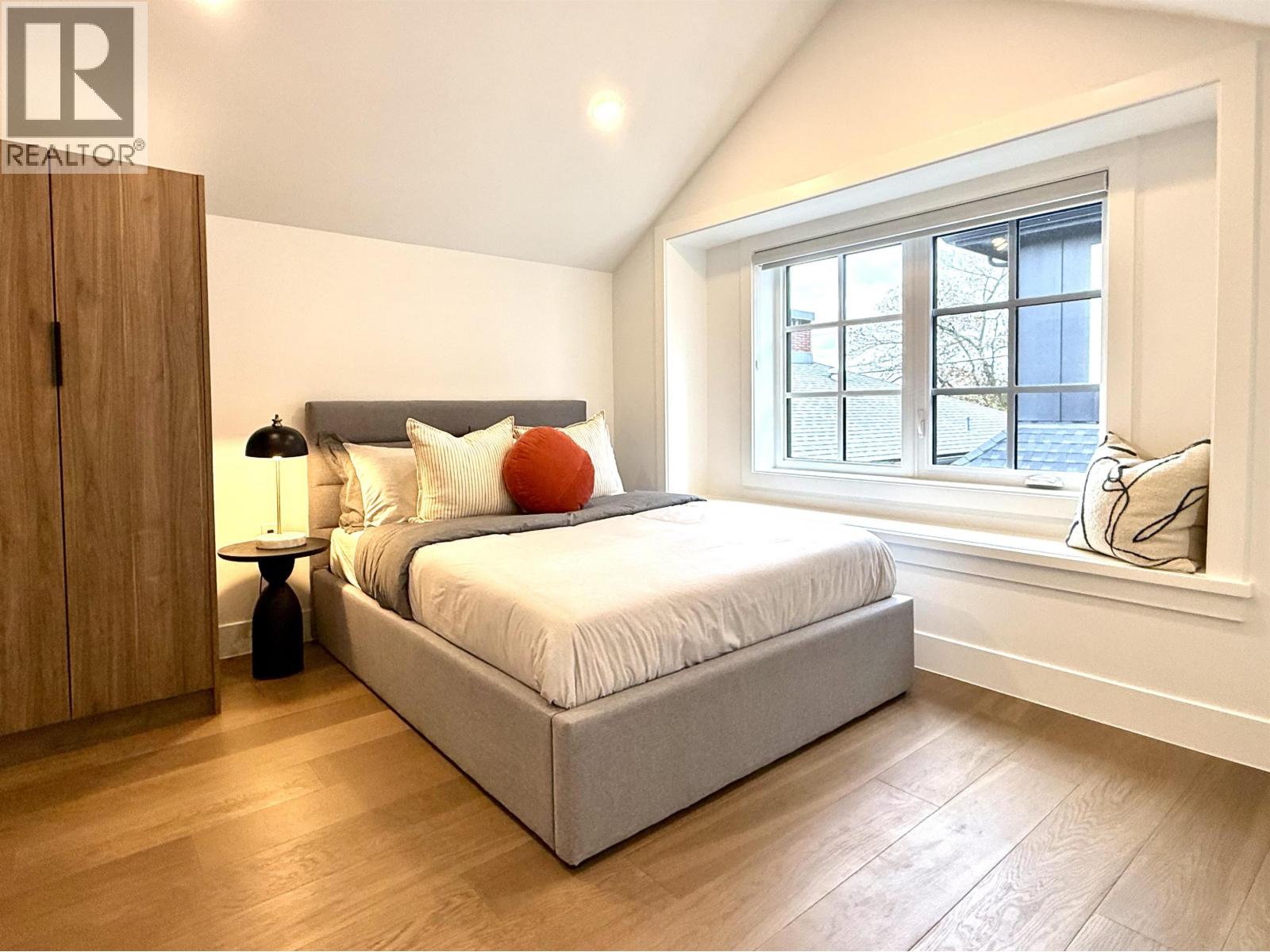2 552 Kaslo Street, Vancouver — photo 15