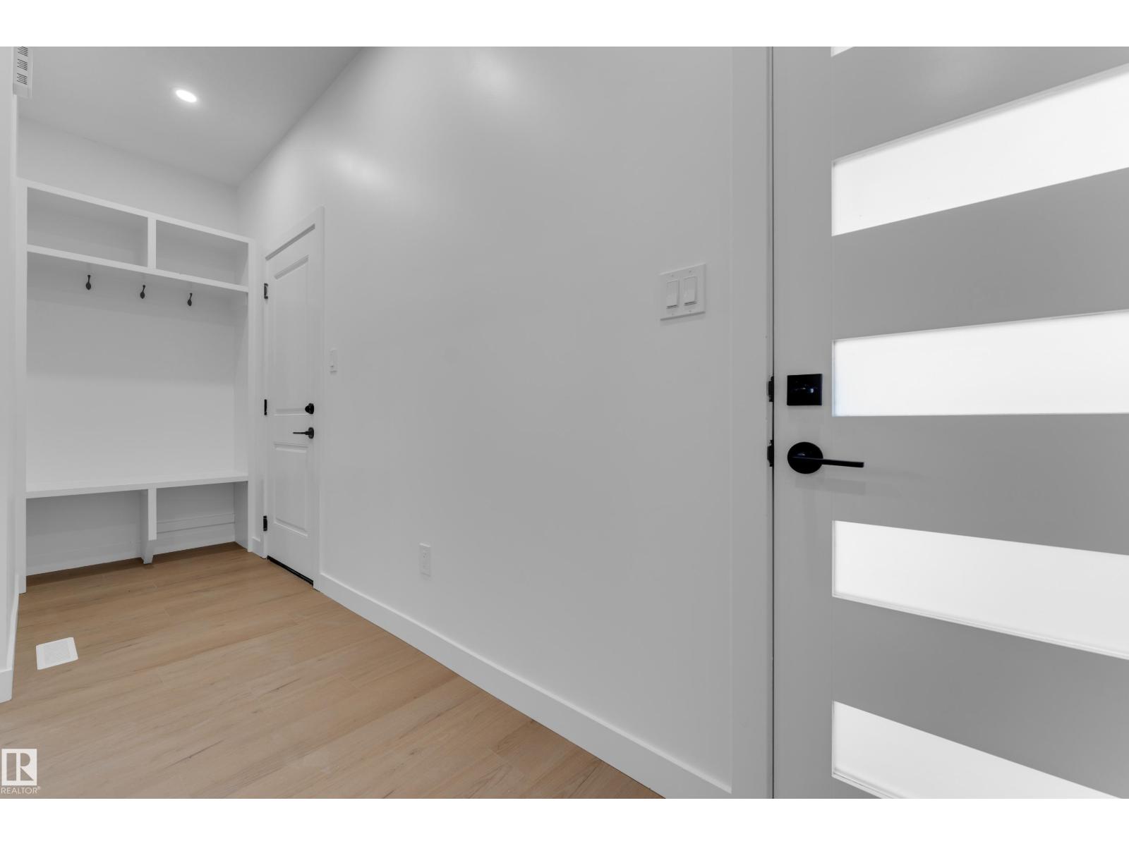 9223 156 AV NW, Edmonton — photo 12