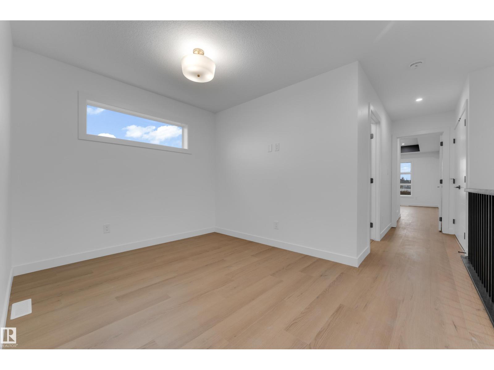 9223 156 AV NW, Edmonton — photo 24