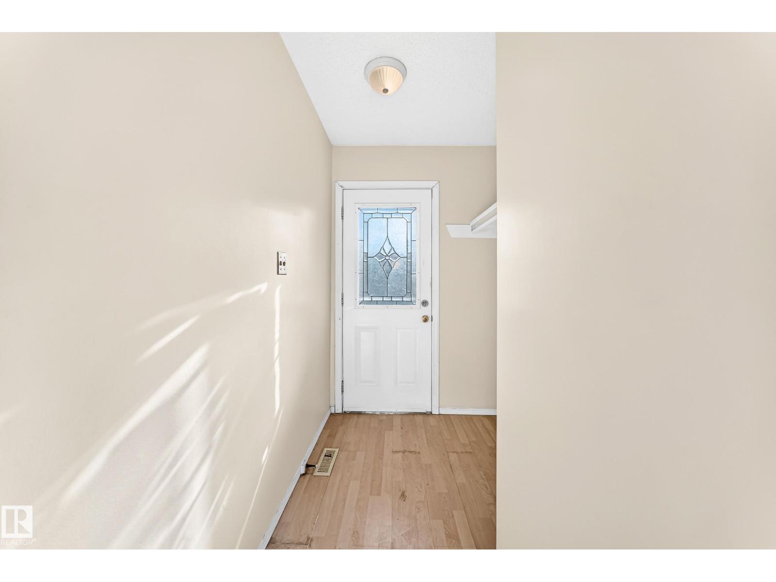 9527 139 Avenue NW, photo 31