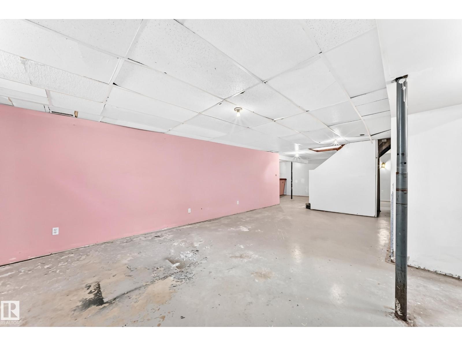 9527 139 Avenue NW, photo 33