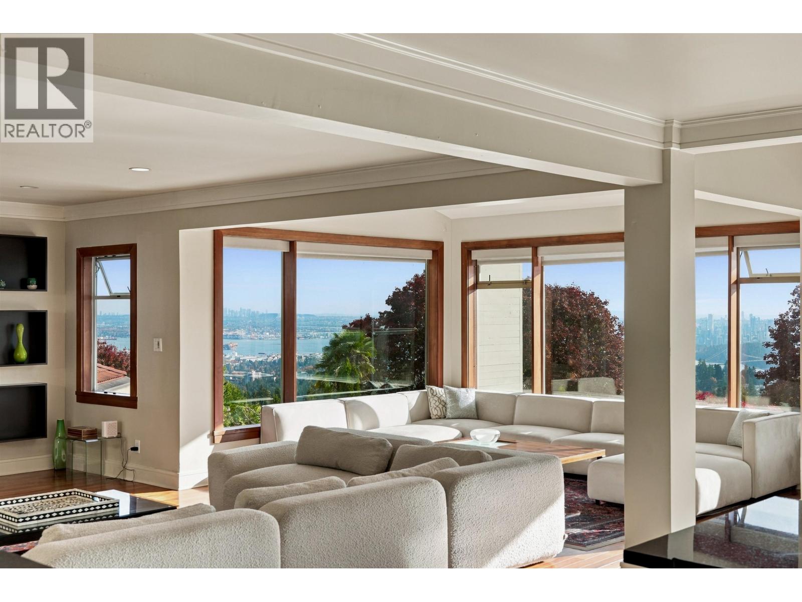1035 King Georges Way, West Vancouver — photo 10
