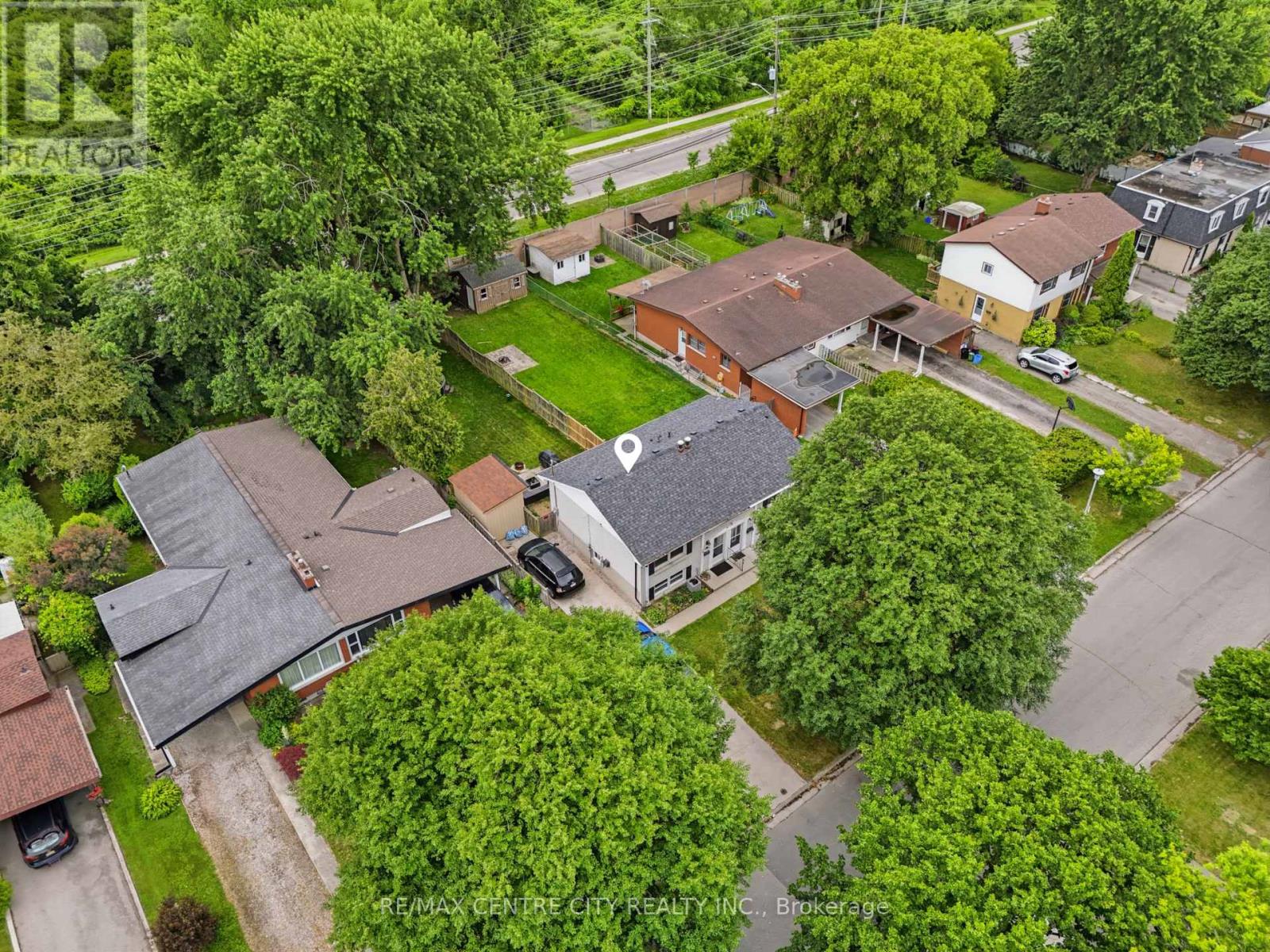 1564 NAIRN AVENUE - 42