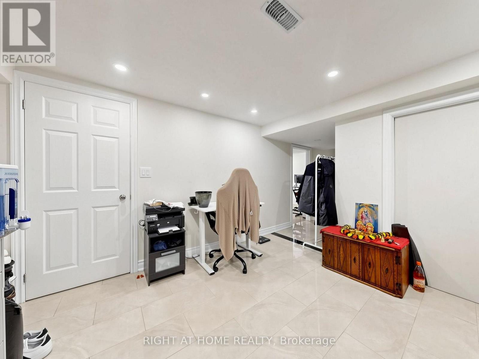 148 Meadowvale Road, Toronto, ON photo 19
