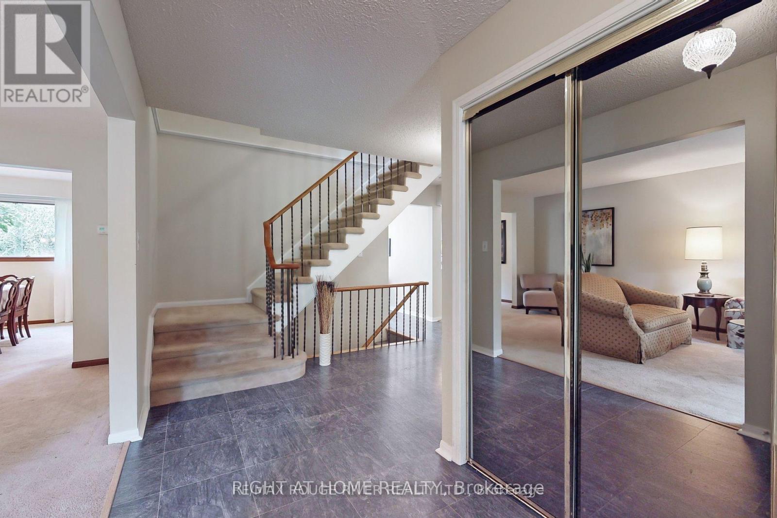 148 Meadowvale Road, Toronto, ON photo 8