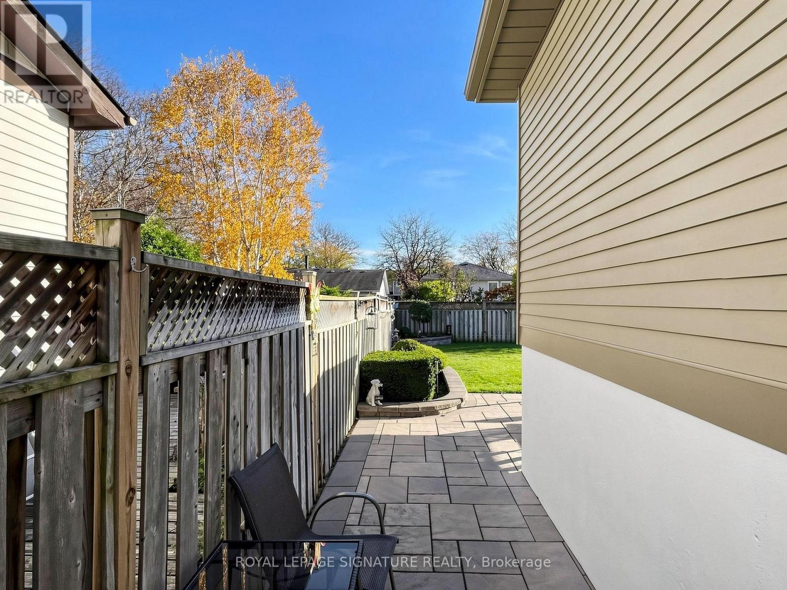 15 Guthrie Crescent, Whitby, ON photo 41