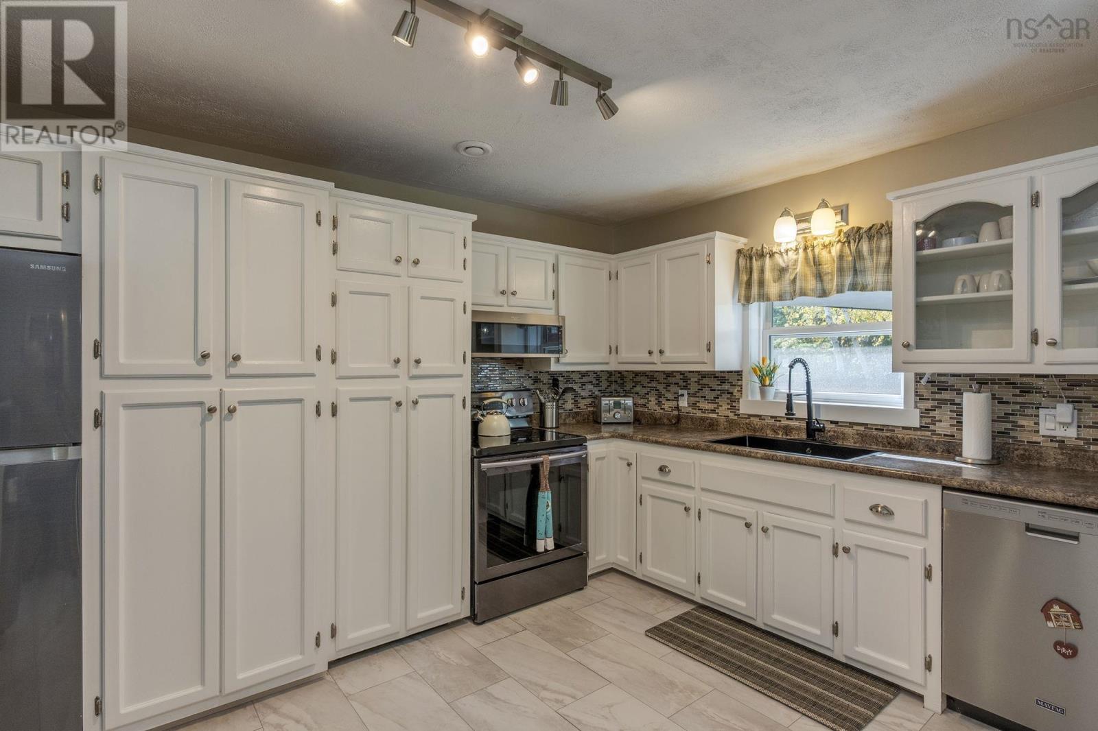 1711 Old Brook Road Kingston - 15