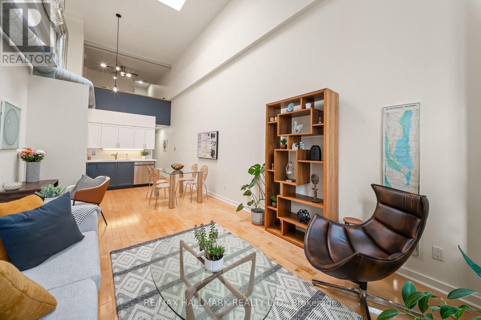 205- 394 Euclid Avenue, Toronto, ON photo 7