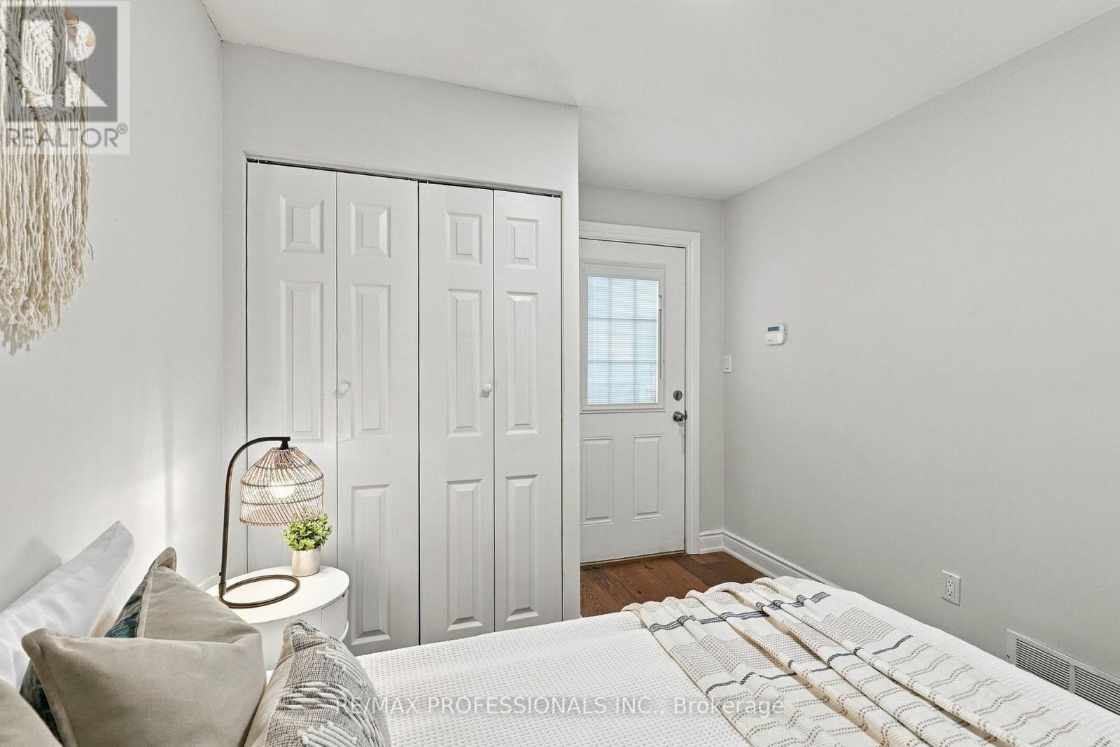 28 Wickford Drive, Toronto, ON photo 17