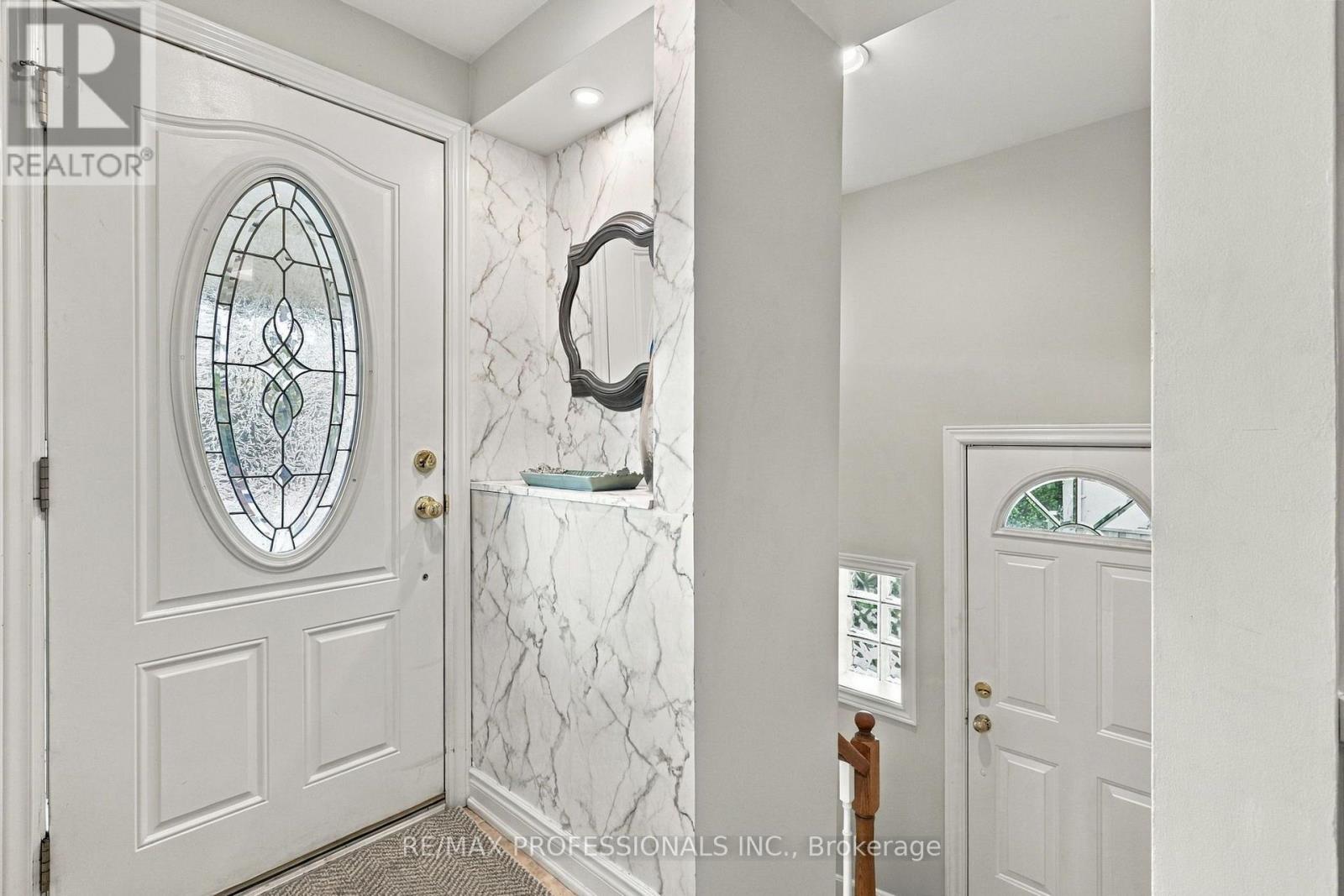 28 Wickford Drive, Toronto, ON photo 18