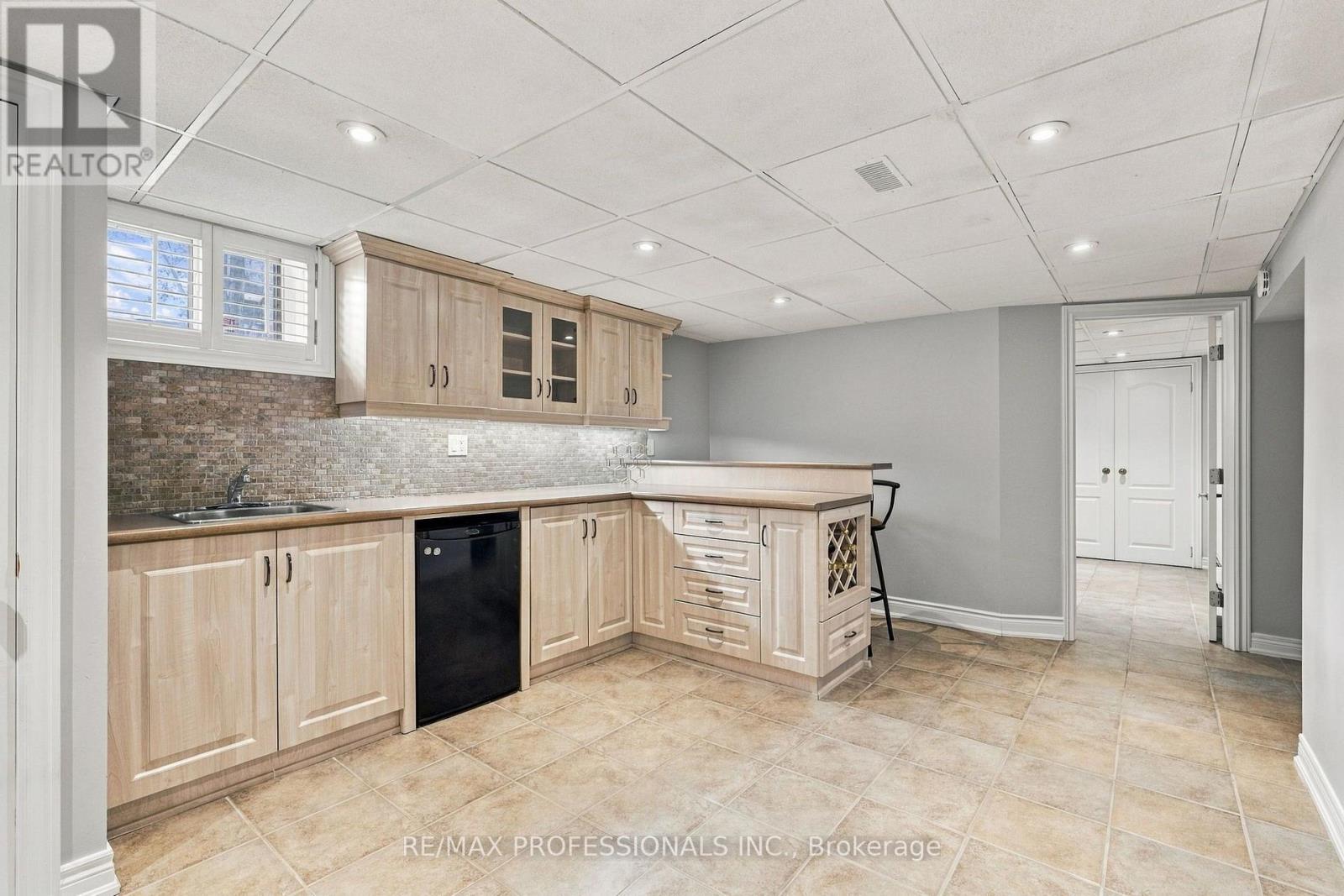 28 Wickford Drive, Toronto, ON photo 20