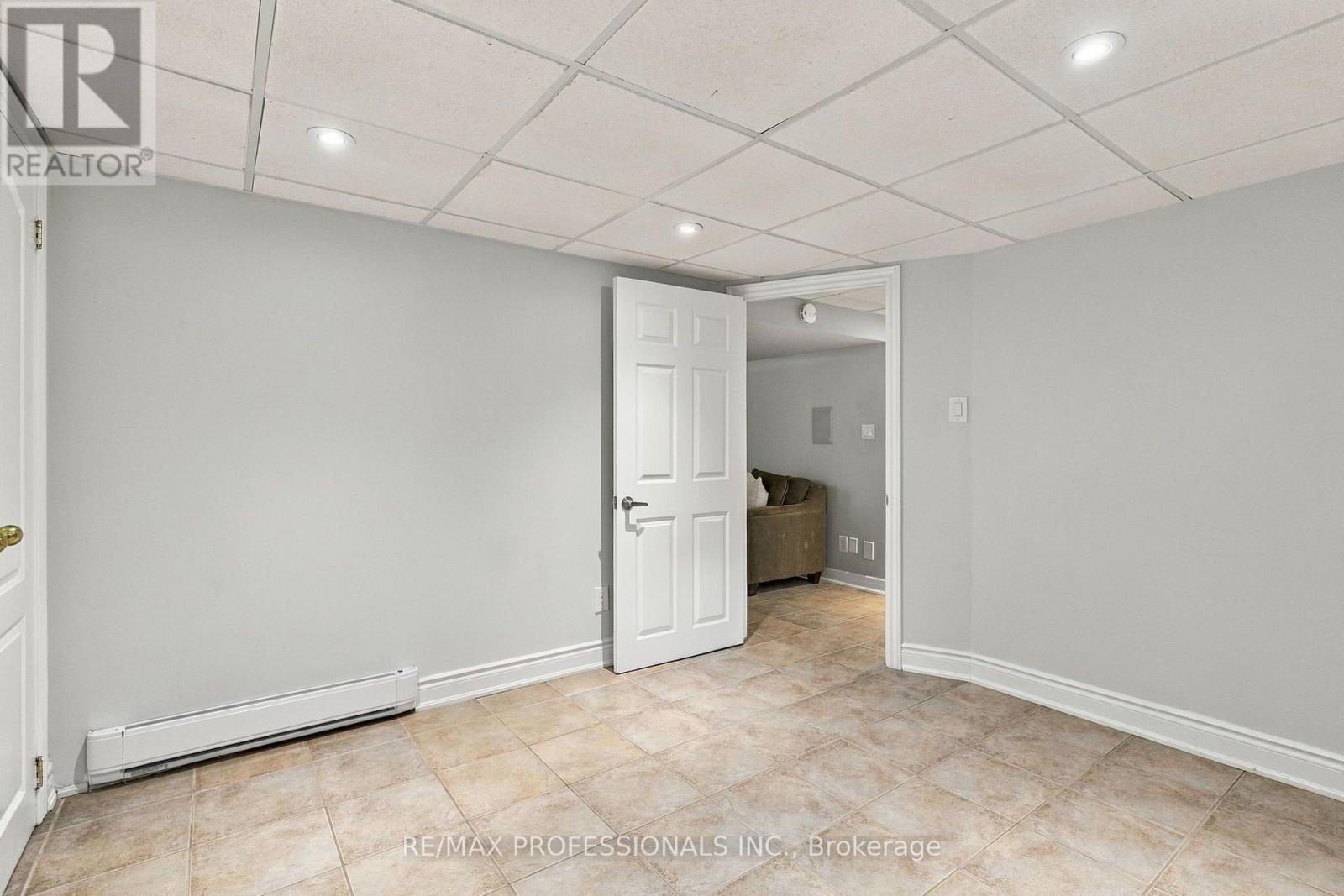 28 Wickford Drive, Toronto, ON photo 25