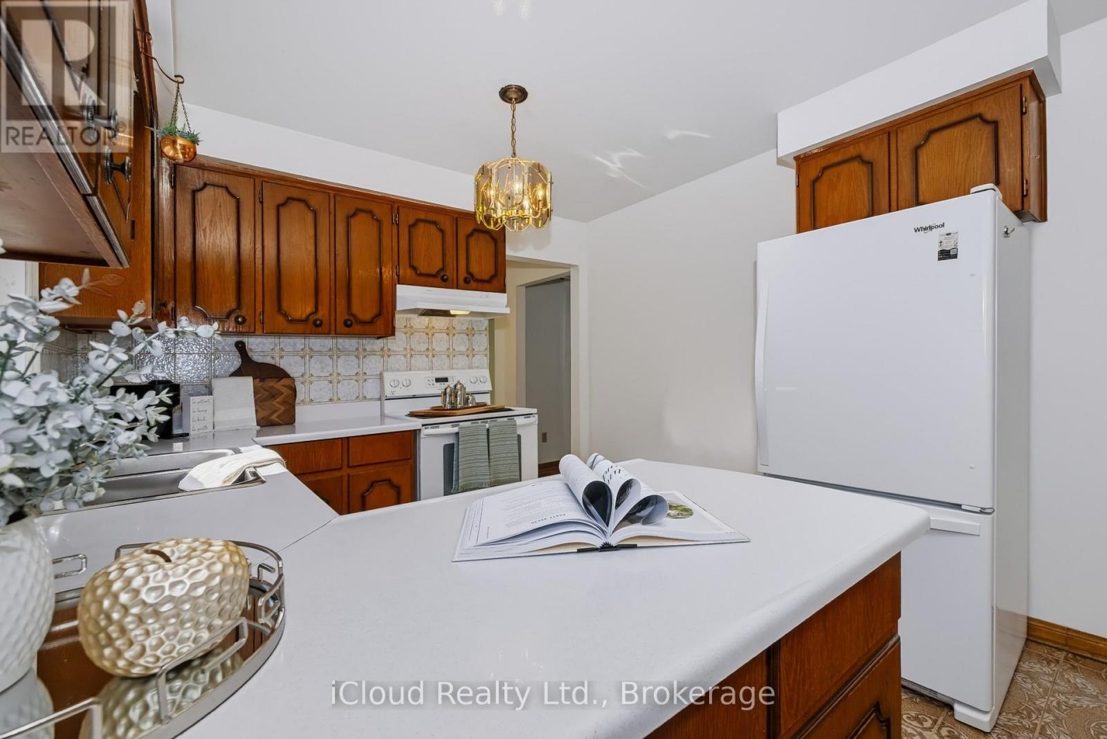 24 Radford Drive, Brampton, ON photo 13