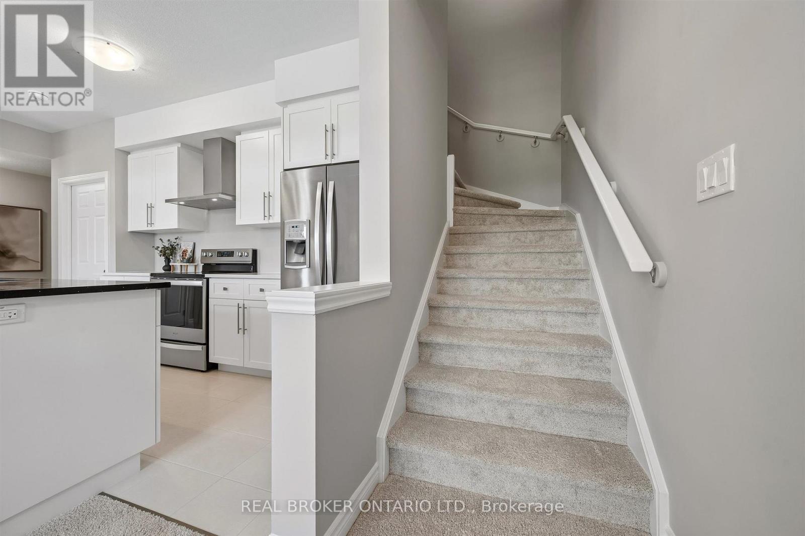 8 OAT Lane, Kitchener, ON photo 21