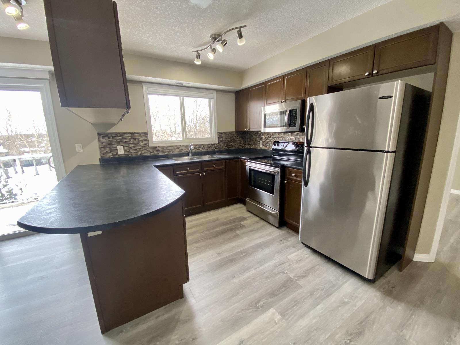 Property photograph 3 for MLS 45774145