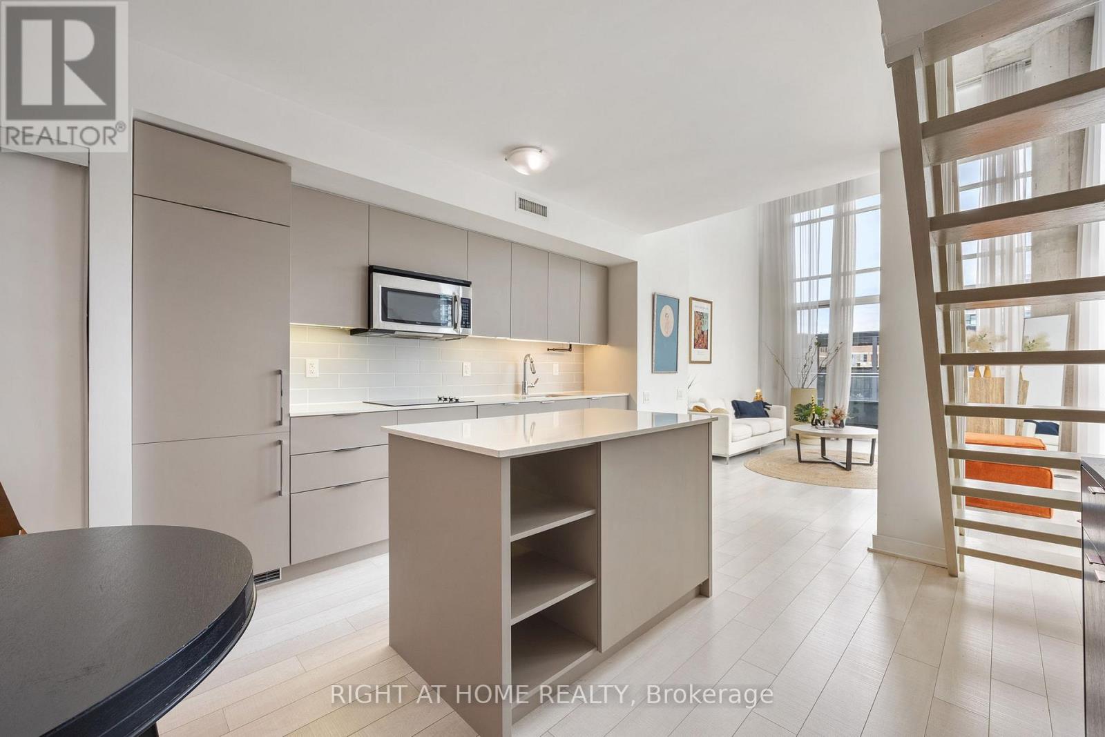 426- 5 Hanna Avenue, Toronto, ON photo 10