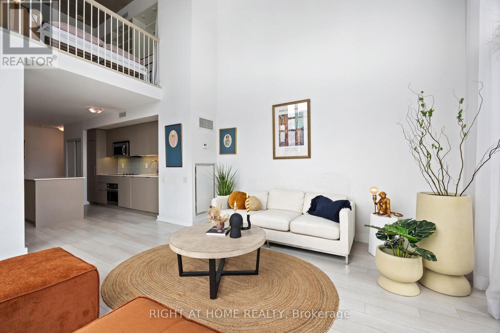 426- 5 Hanna Avenue, Toronto, ON photo 17