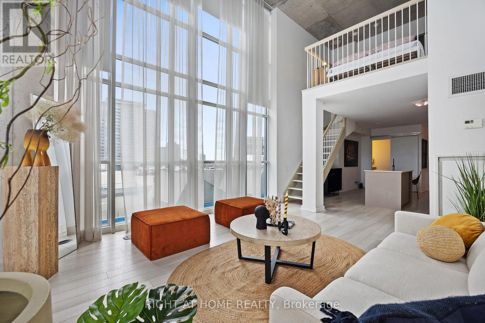 426- 5 Hanna Avenue, Toronto, ON photo 19