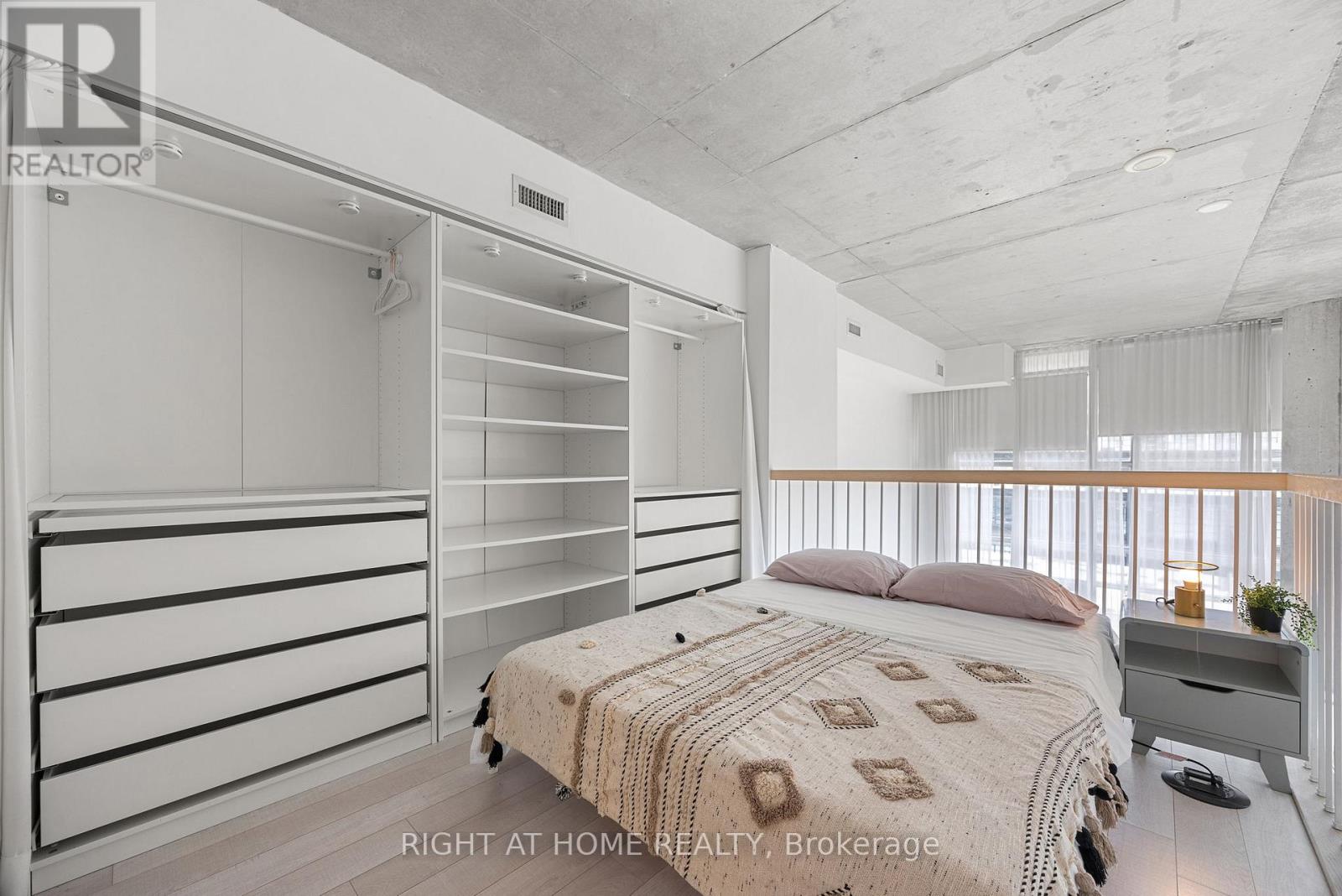 426- 5 Hanna Avenue, Toronto, ON photo 24
