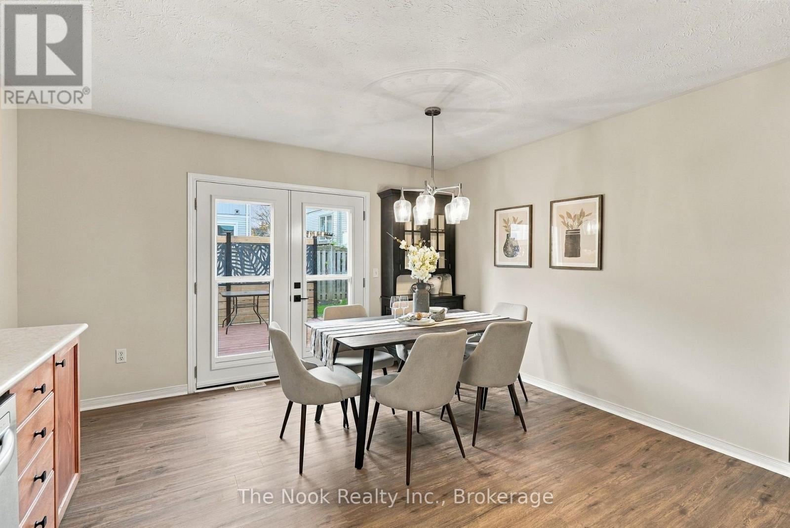 8 Vanessa Drive, Orillia, ON photo 12