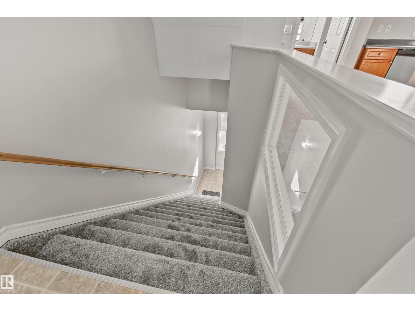 #1 3010 33 AV NW NW, Edmonton — photo 6