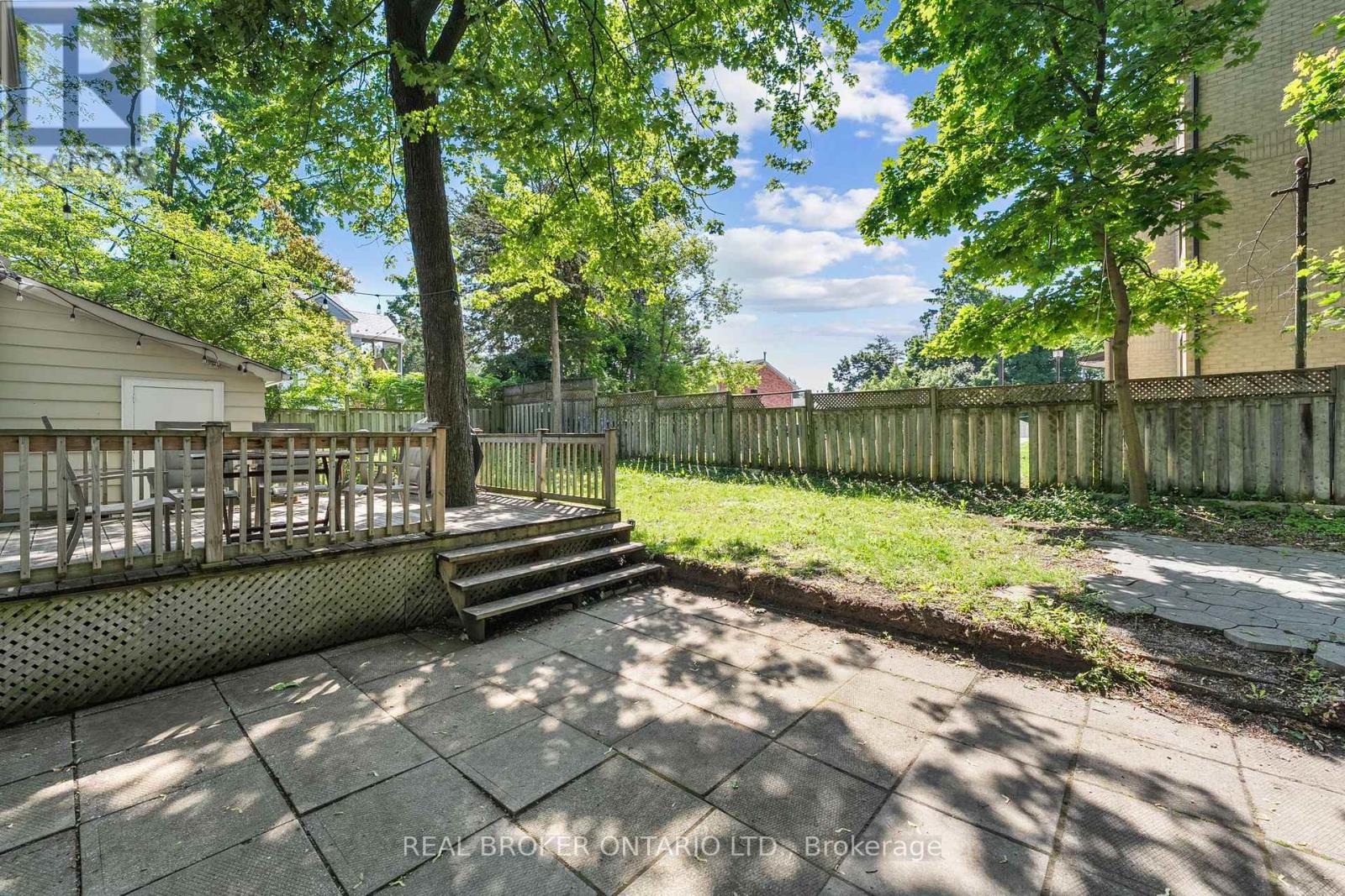 77 Wellington Street, Barrie photo 35