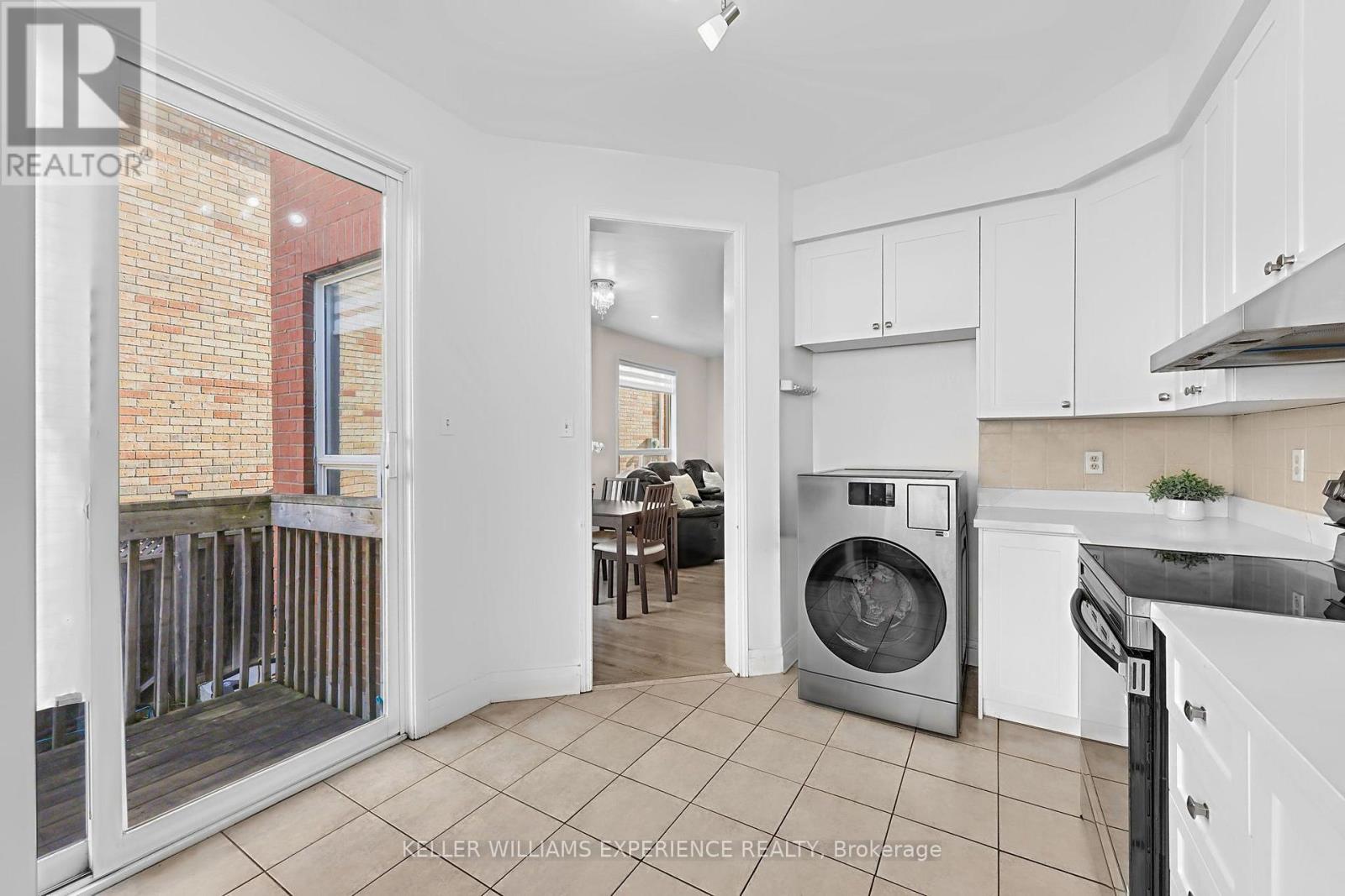 1429 Weir Chase, Mississauga, ON photo 7