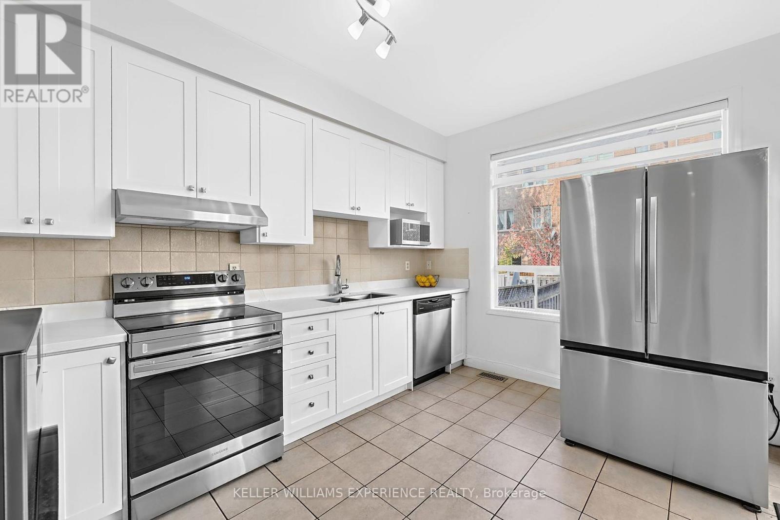 1429 Weir Chase, Mississauga, ON photo 8