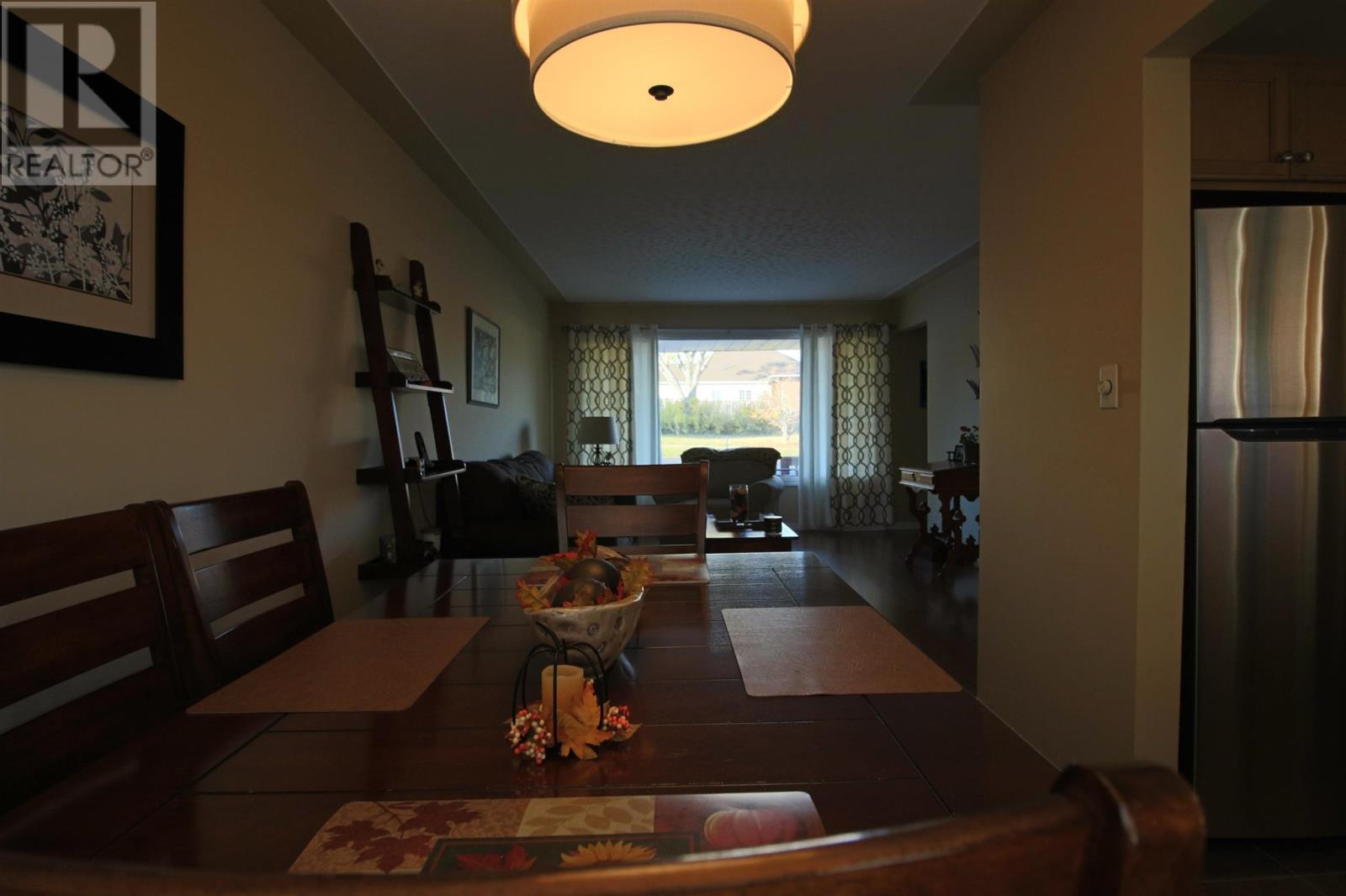 8 Wireless AVE - 26
