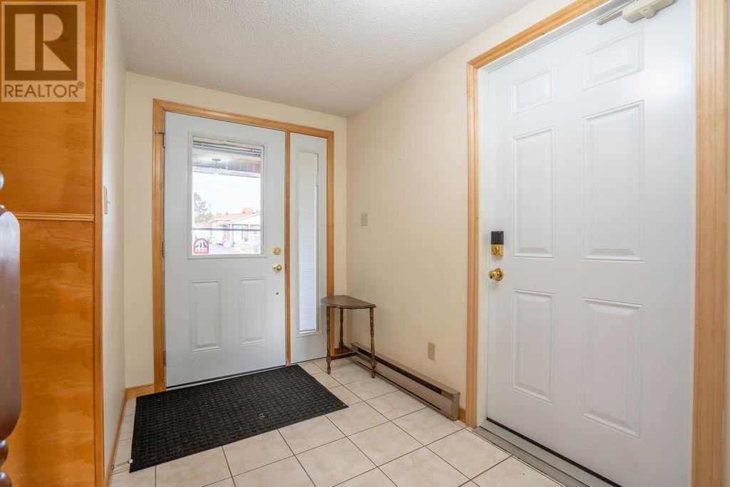 52 Danby RD - 14