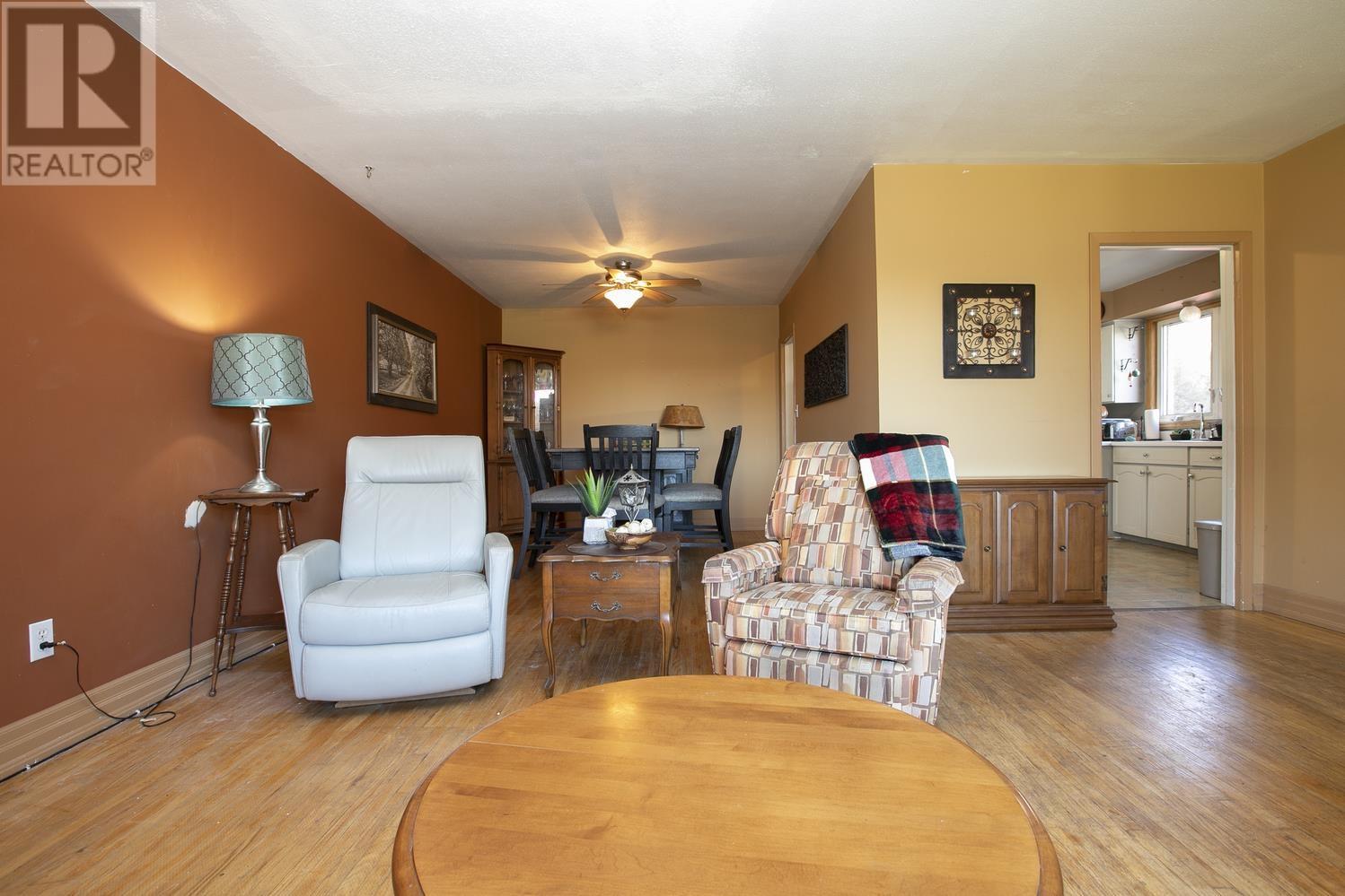 109 Princess CRES - 13