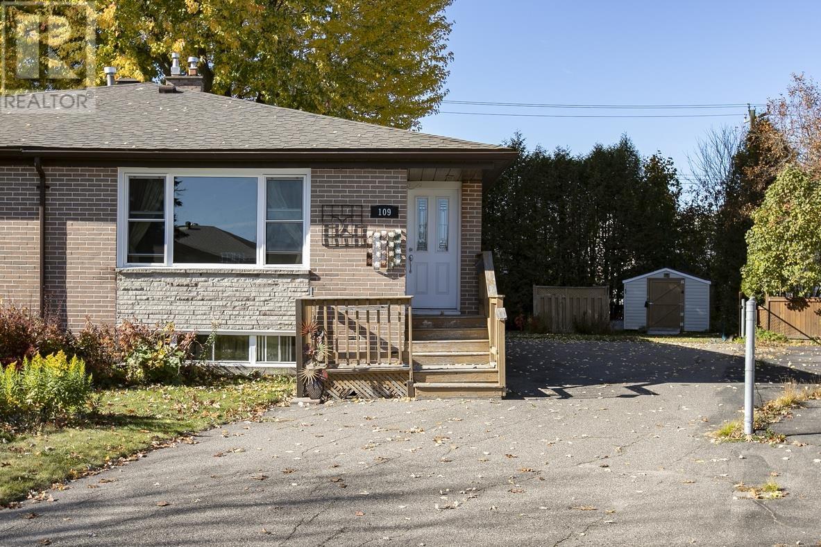 109 Princess CRES - 2