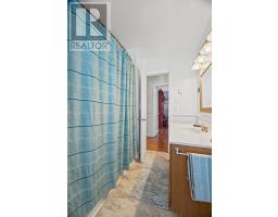 84 Cowan Avenue thumbnail 14