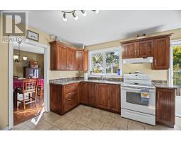84 Cowan Avenue thumbnail 4