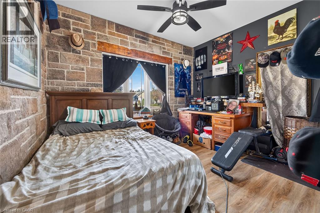 #31 740 MAIN Street E - 29