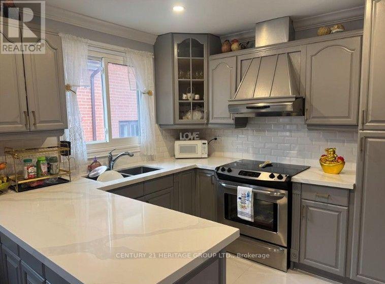 54 Petiole Road, Toronto, ON photo 11