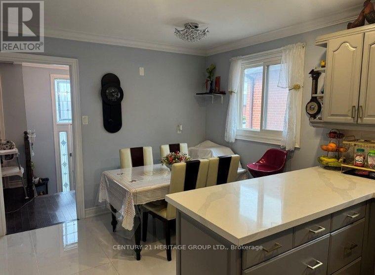 54 Petiole Road, Toronto, ON photo 12