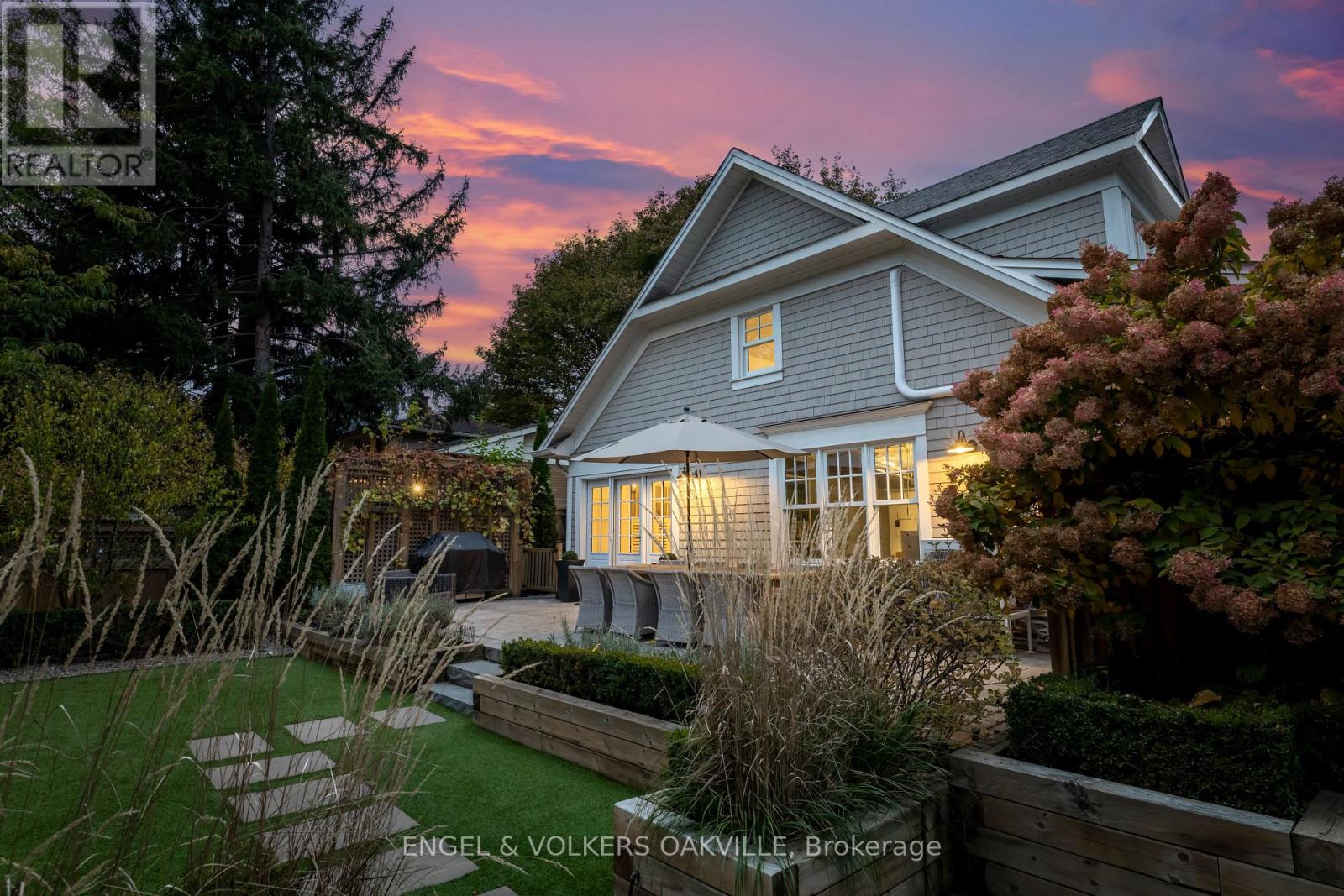 330 Camelot Court, Burlington, ON photo 44