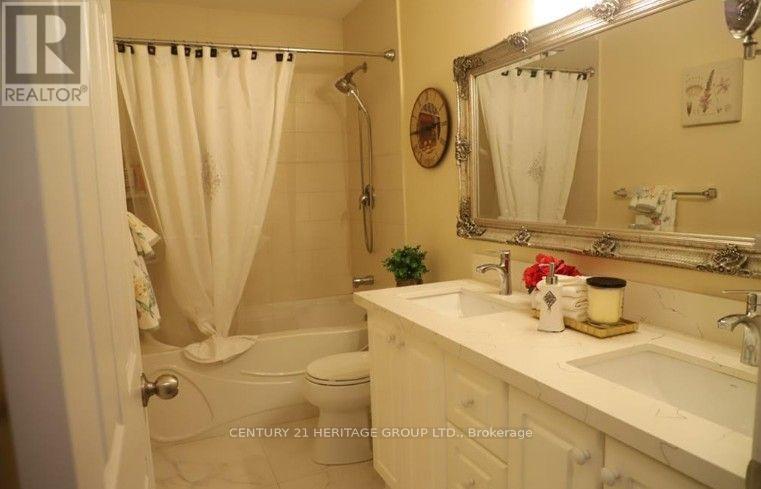 54 Petiole Road, Toronto, ON photo 19