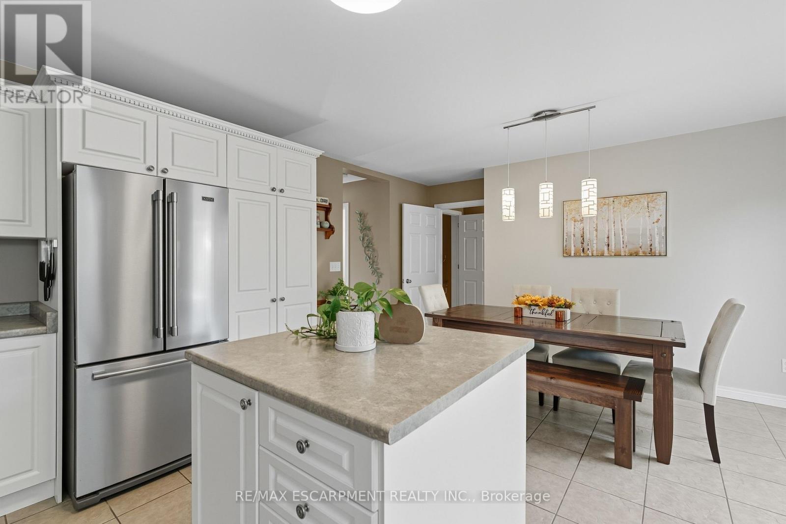 4 Blackburn Crescent, Haldimand, ON photo 17