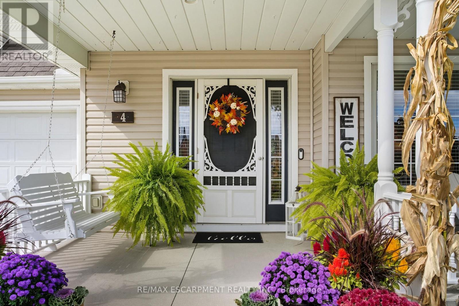 4 Blackburn Crescent, Haldimand, ON photo 3