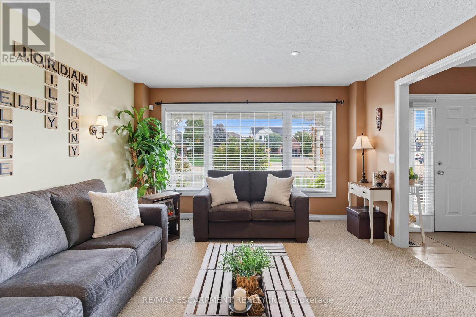 4 Blackburn Crescent, Haldimand, ON photo 9