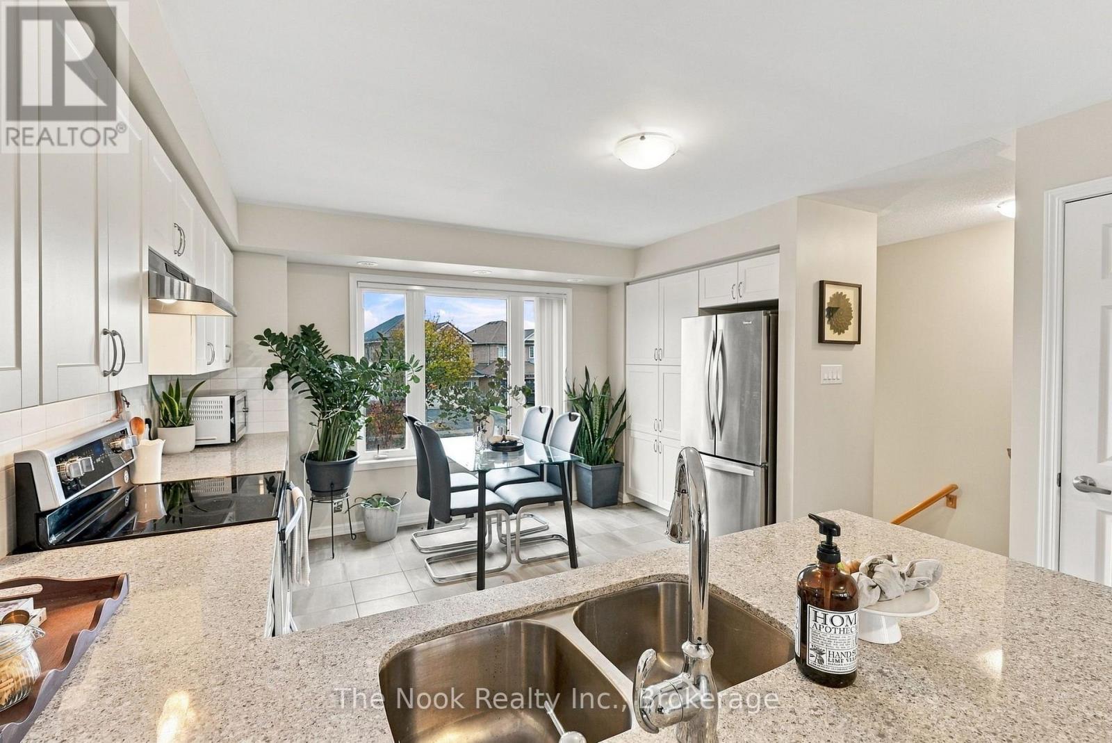 11- 250 Sunny Meadow Boulevard, Brampton, ON photo 10